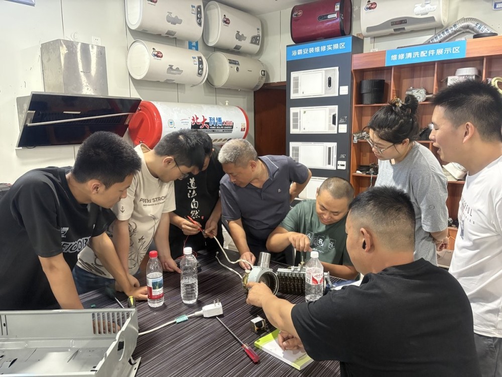 烟机、燃气具、热水器、集成灶、净水器、电热水器精修班